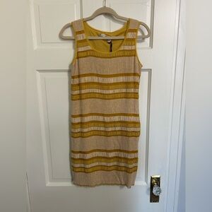 Lined, never worn, NWT!
Brand: Chelsea & Violet
Size: XS
Original Price: $128